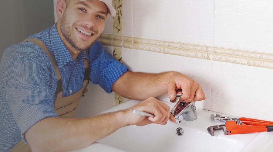 Expert burst pipe repair services in Crane, TX